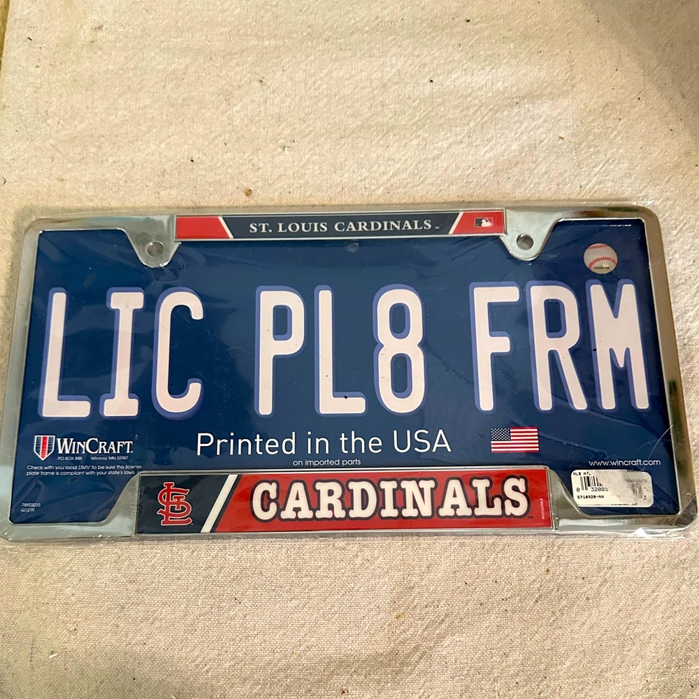 New St Louis Cardinal License Plate Frame MLB Baseball Sports